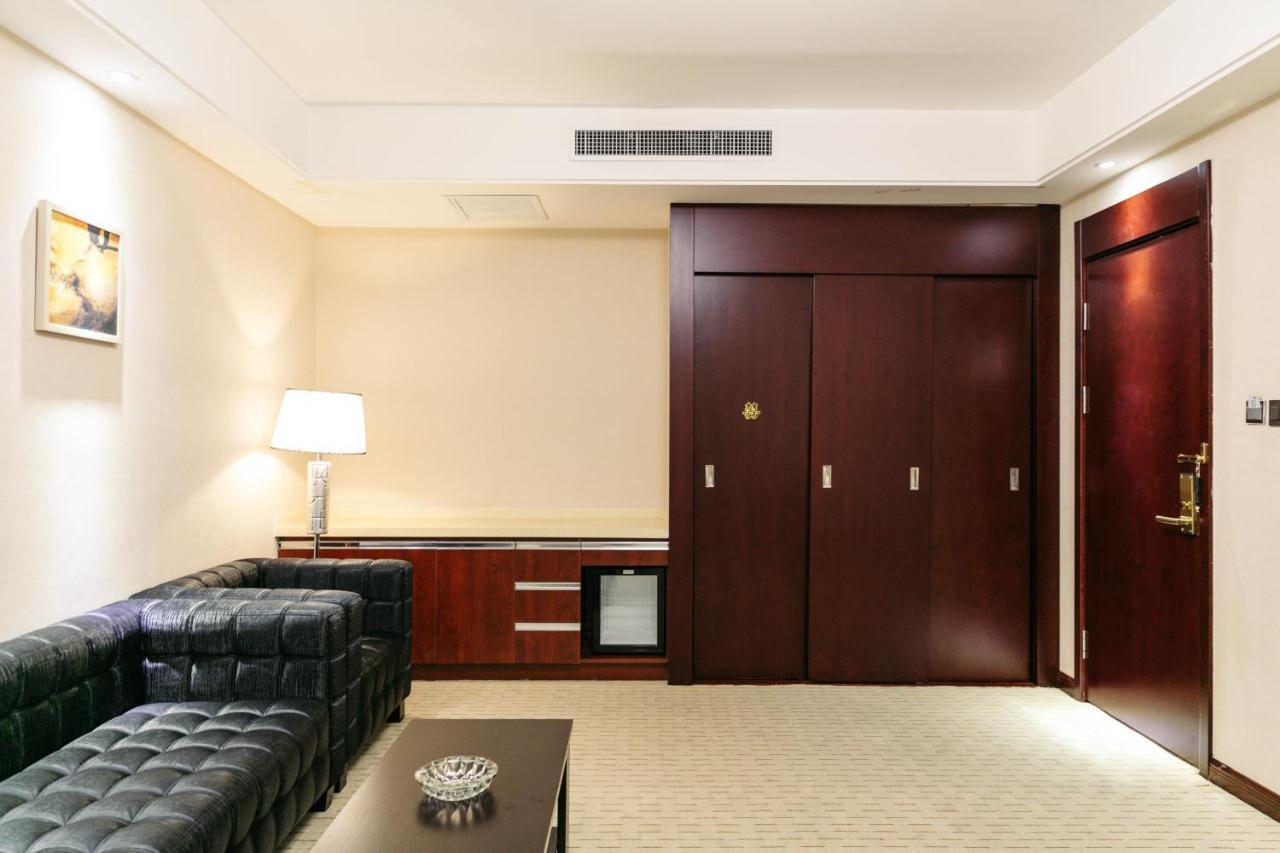 Changchun Warren Hotel Exterior photo
